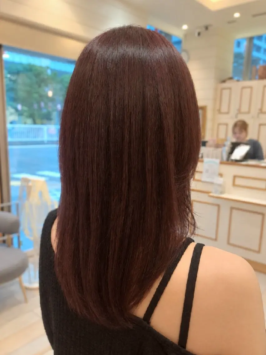 セミロング カラー ボルドーカラー カット ヘアカラー MIYU/レイヤー 透明感カラー/渋谷のヘアスタイル