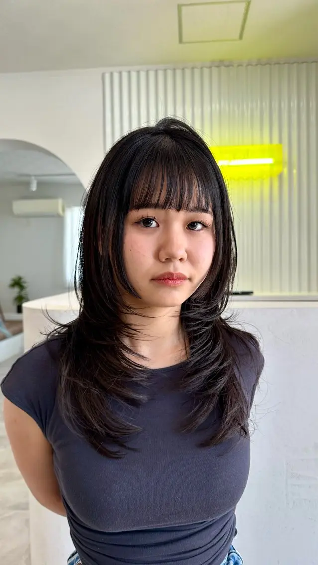 ロング カット 喜屋武 美月のヘアスタイル