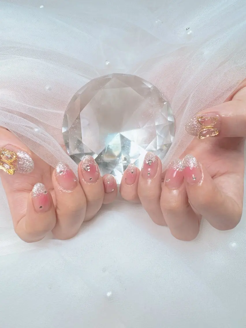 ネイル アートネイル チークネイル フレンチネイル ジェルネイル ガラスフレンチ ハンドネイル Queeens nailのネイルデザイン