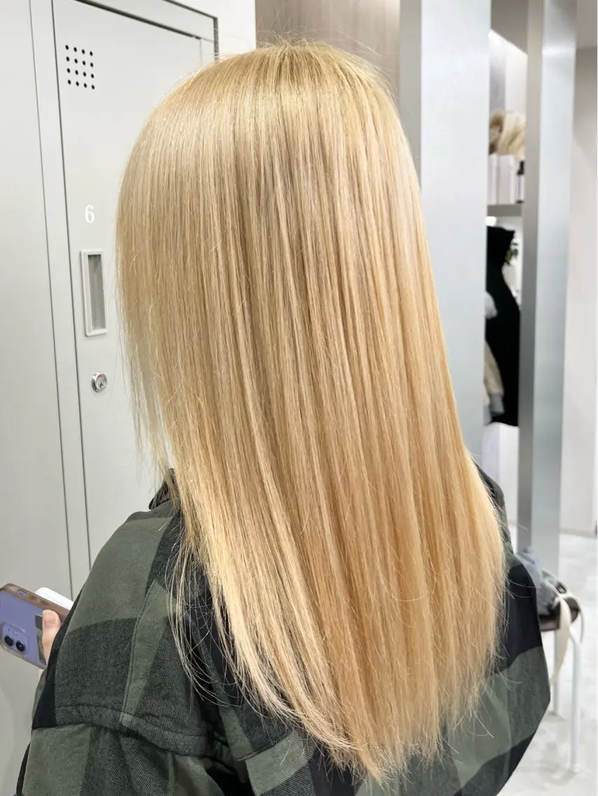ケアブリーチダブルカラー+カット+トリートメントの写真