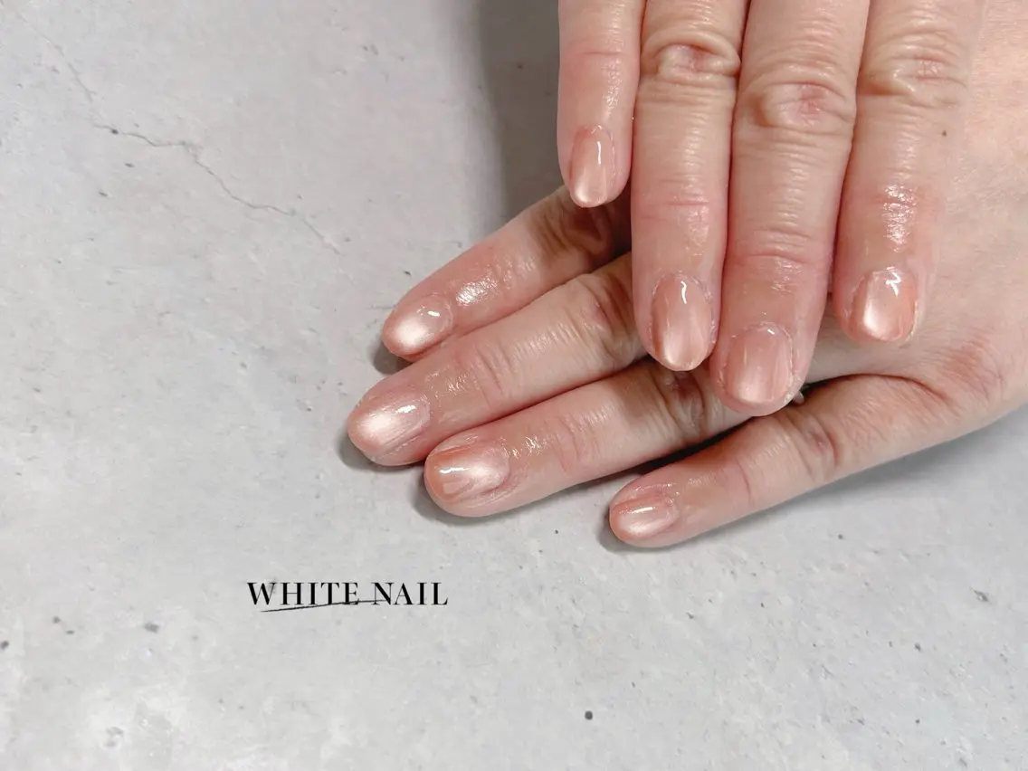 ネイル マグネットネイル ハンドネイル WHITE NAIL ホワイトネイルのネイルデザイン