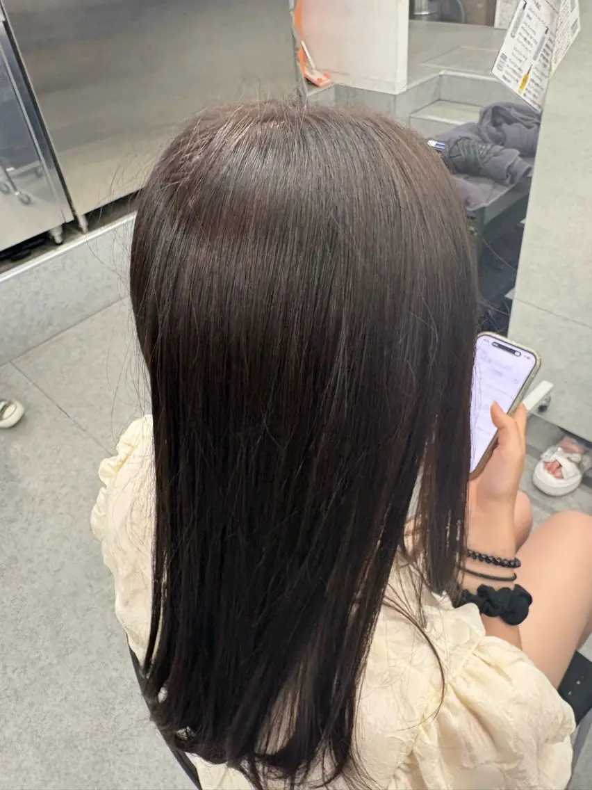 カラー 透明感カラー🫧 EMAのヘアスタイル