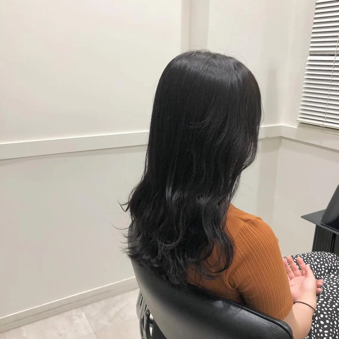 セミロング カラー 🫧こおりやま なつみ🫧のヘアスタイル