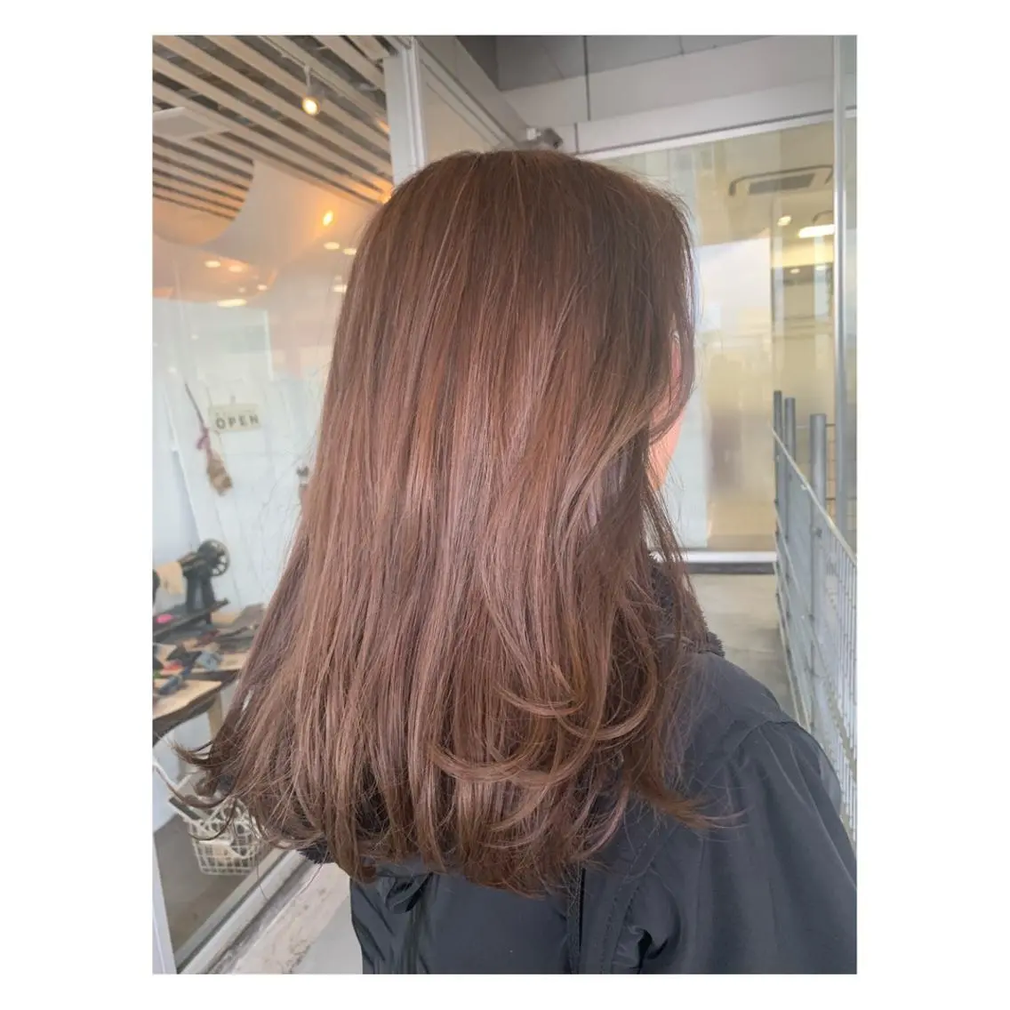 ロング カラー RINKA 琳茄のヘアスタイル