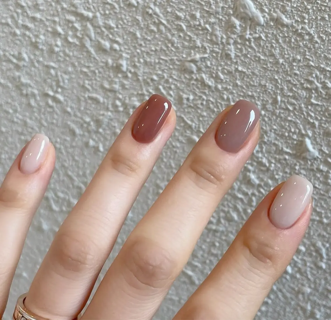 ネイル アートネイル オーロラネイル チークネイル フレンチネイル ガラスフレンチ ハンドネイル 🎀YooLi Nail salonのネイルデザイン