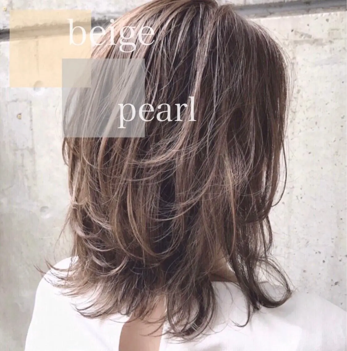 ミディアム カラー ミディアムパーマ アッシュ ベージュカラー ブルーカラー グレージュ ヘアカラー AKI アキのヘアスタイル