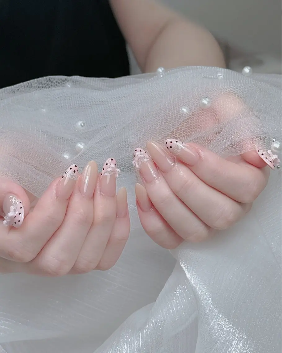 ネイル アートネイル ジェルネイル 韓国ネイル ロングネイル 持ち込み ハンドネイル Blingg NailStudioのネイルデザイン