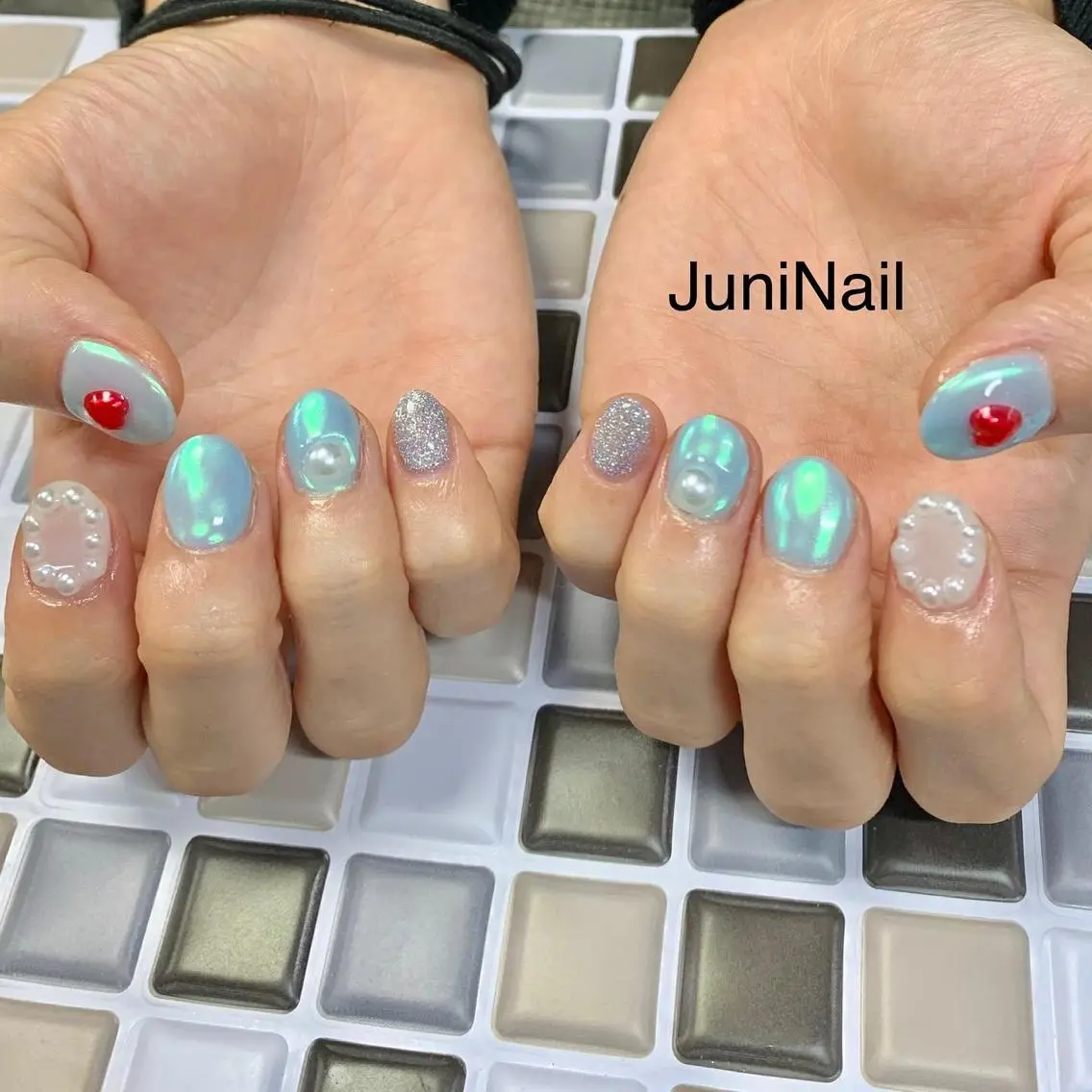 ネイル オーロラネイル クリアネイル 成人式 フラッシュネイル フレンチネイル ハンドネイル JuniNail 주니네일🇰🇷suのネイルデザイン