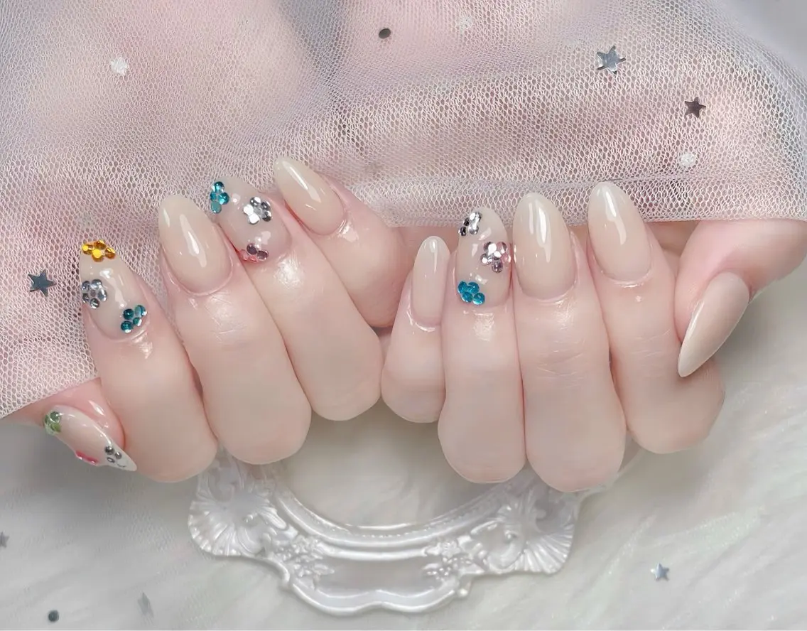 ネイル チークネイル 長さ出し フレンチネイル ジェルネイル グラデーション ハンドネイル THANHTHANH NAILのネイルデザイン