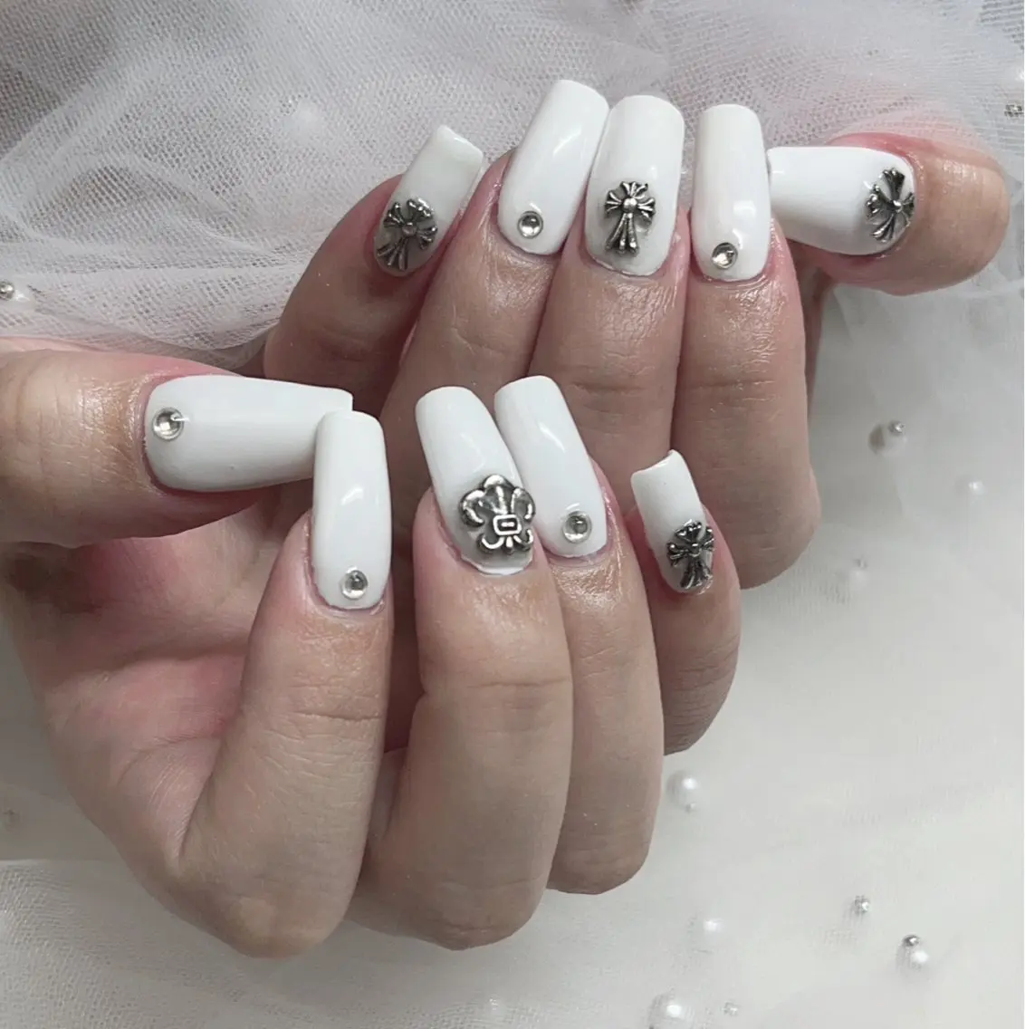ネイル ハンドネイル KARI ネイルサロンのネイルデザイン