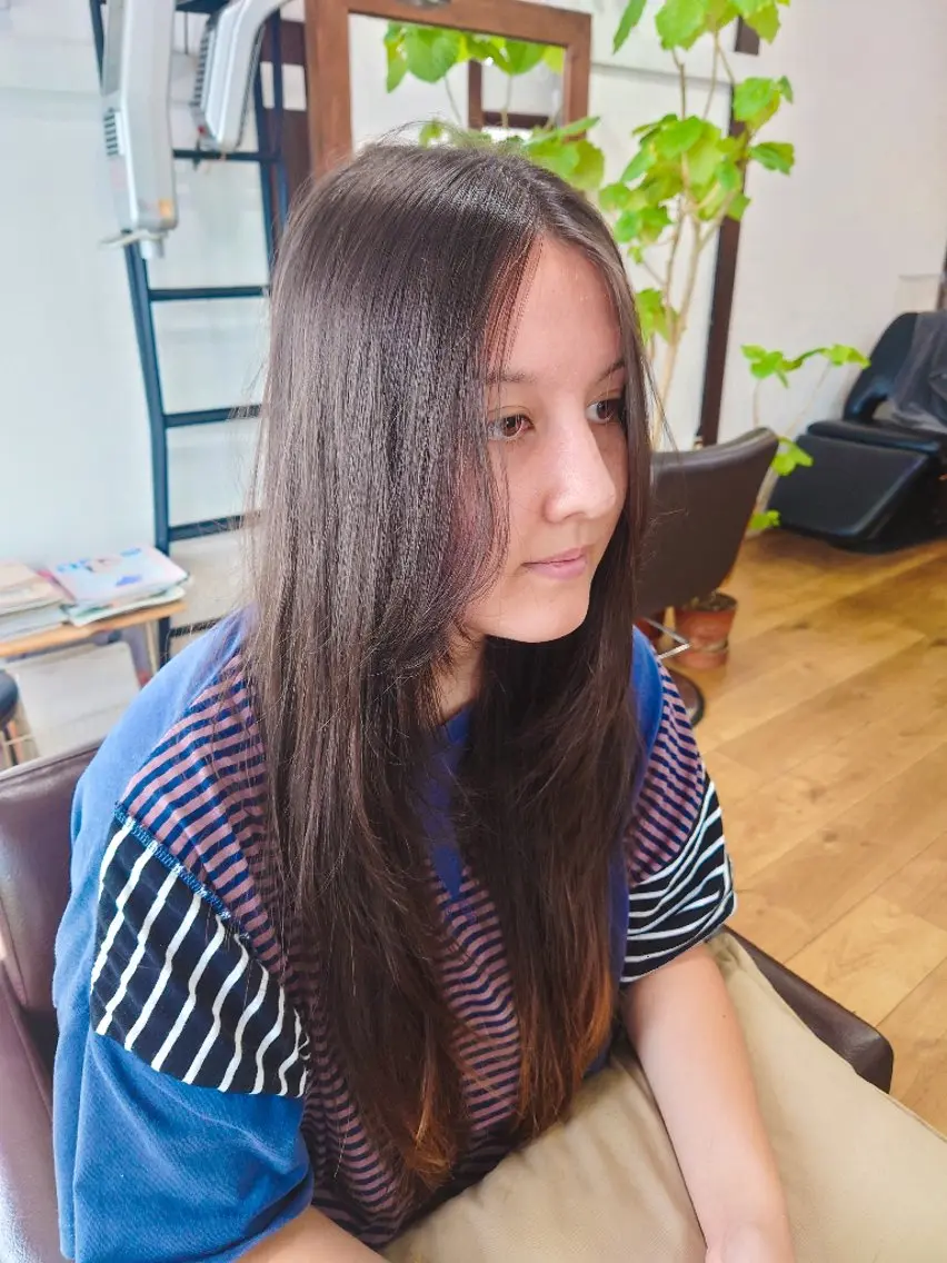 ロング ロングレイヤー 顔周りカット レイヤーカット ロング 【pejite】 小沼 勇貴のヘアスタイル