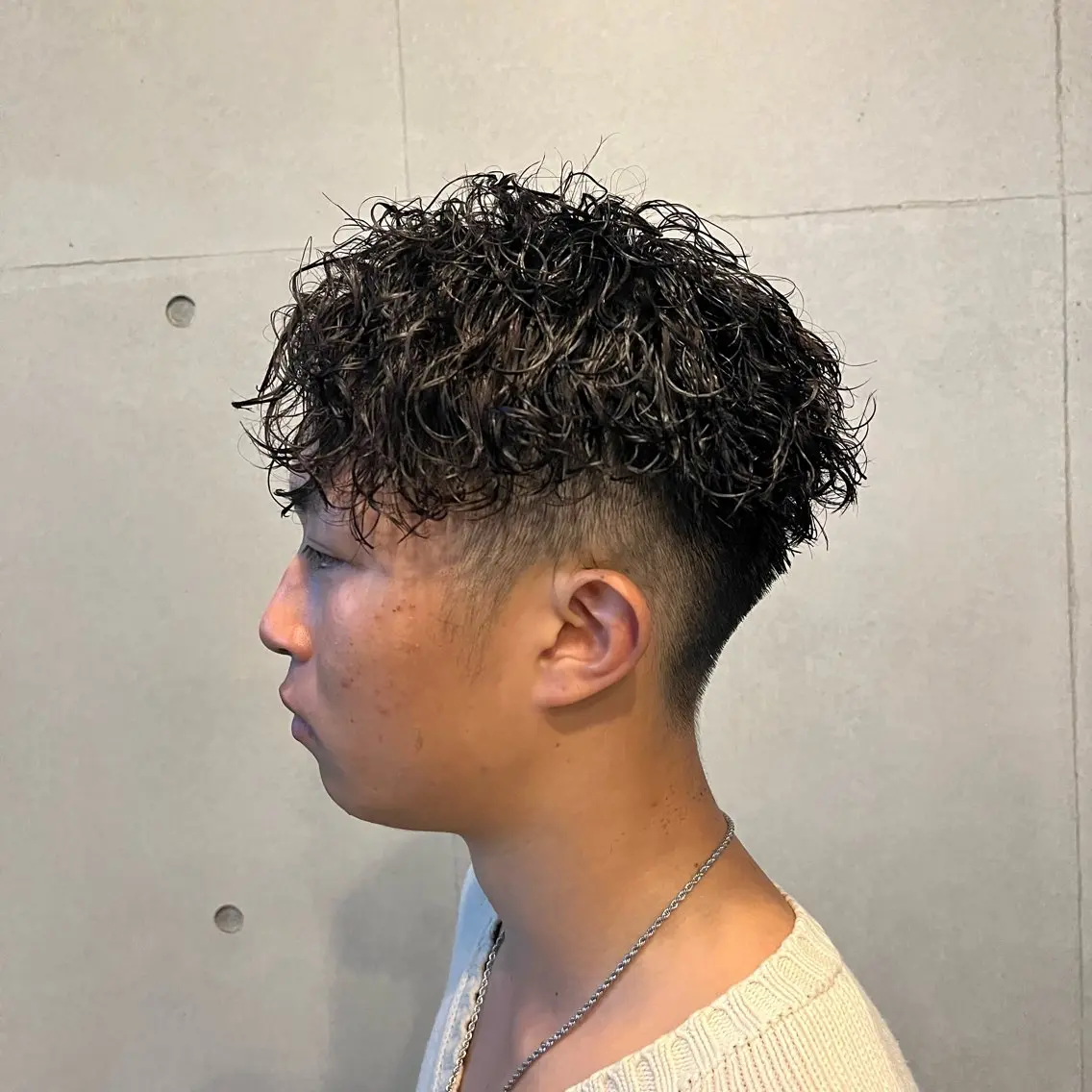 ショート パーマ メンズ マッシュ 波巻きパーマ メンズ特化 美容師かずまのヘアスタイル