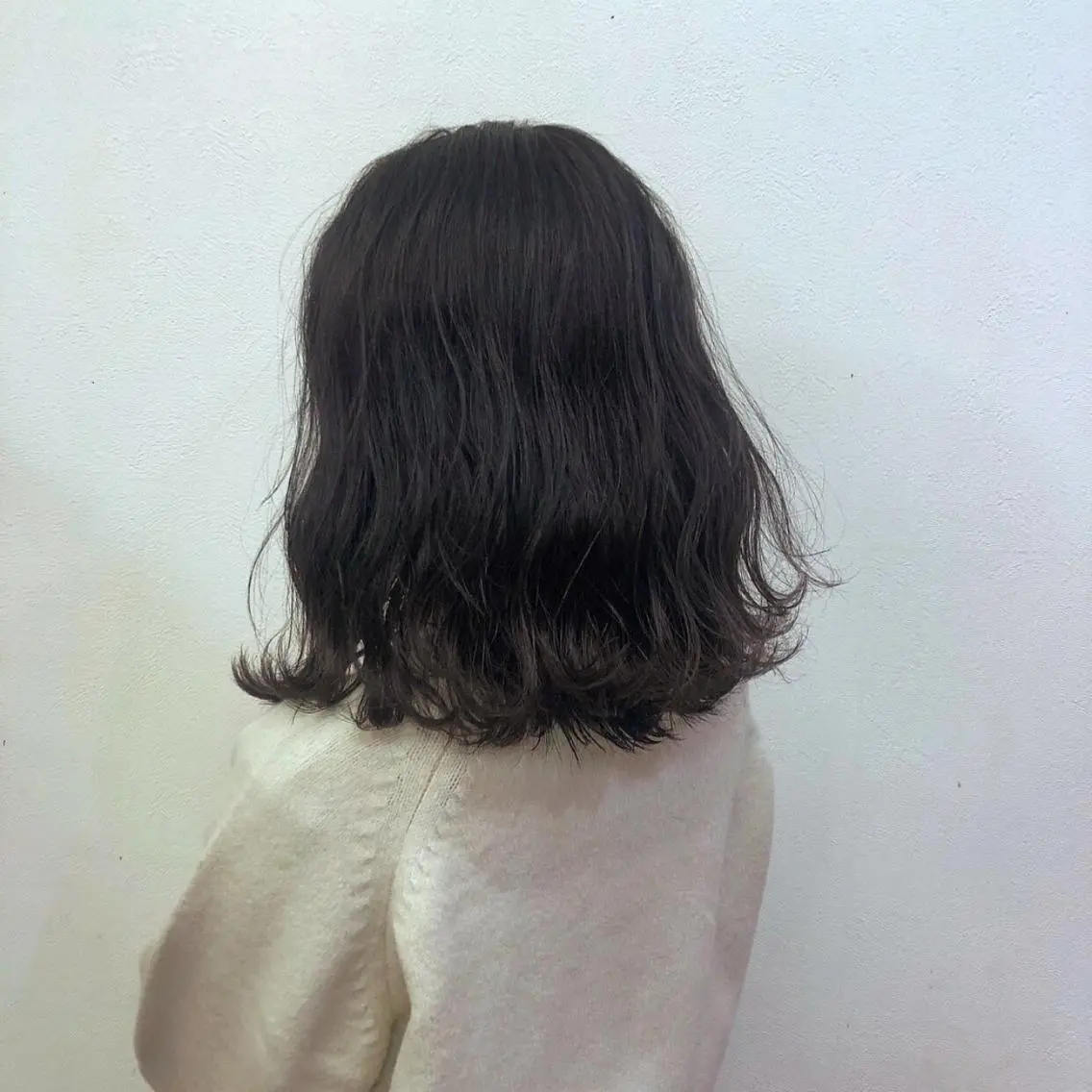 ミディアム カラー グレージュ ヘアカラー トリートメント 酸性縮毛矯正🧴韓国 レイヤー/髪質改善のヘアスタイル
