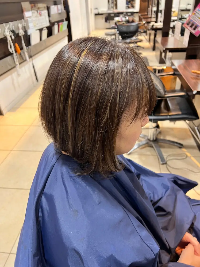 ミディアム ハイライト OPERA 赤塚のヘアスタイル