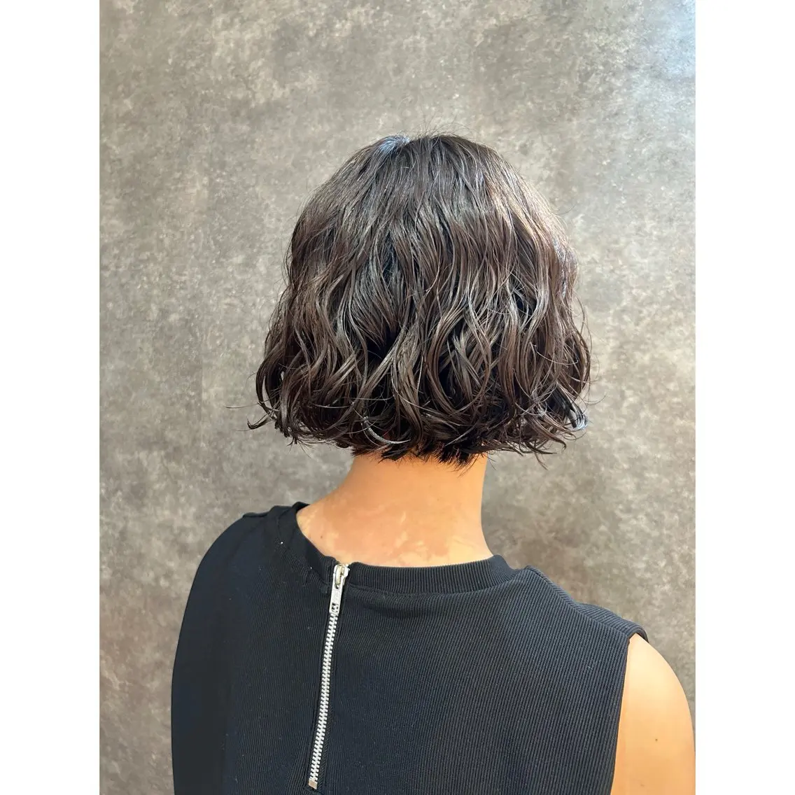 ショート カラー パーマ ベージュカラー ボブ カット ヘアカラー トリートメント 三木 夏穂のヘアスタイル