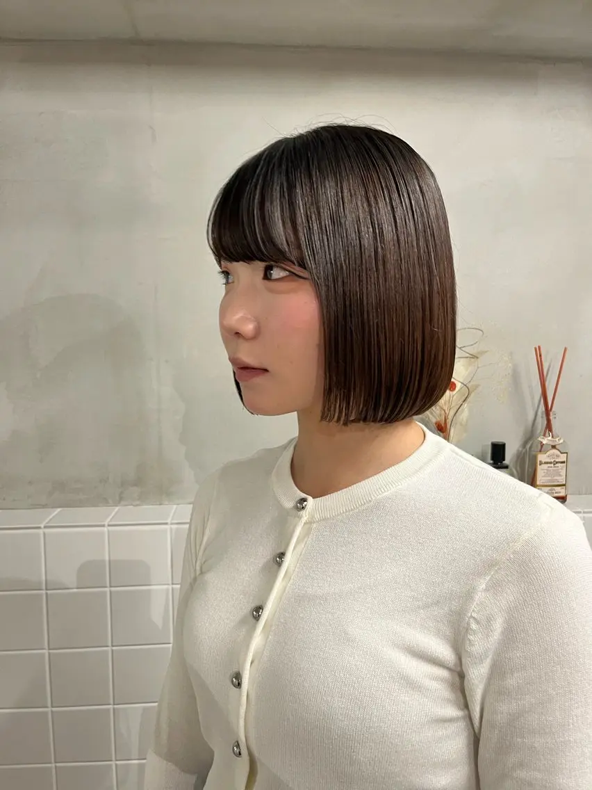 ミディアム ボブ anon Loemのヘアスタイル