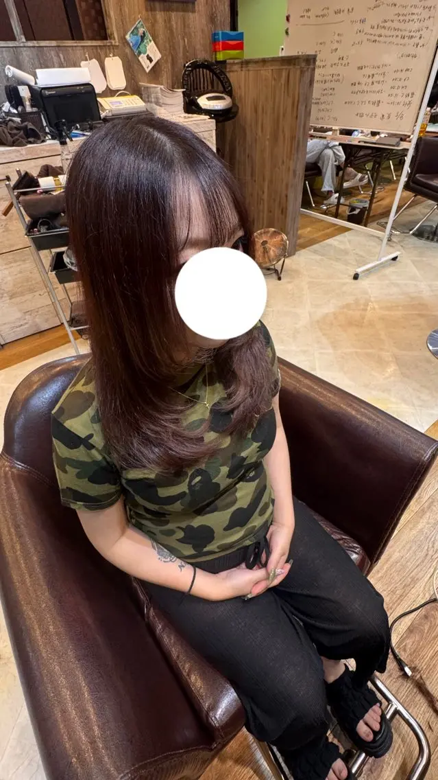 セミロング カラー 久保田 琉菜のヘアスタイル