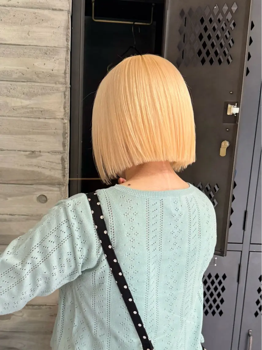ミディアム カラー ヘアカラー トリートメント ハイトーン色落ち綺麗 /ボブ/ナカツヒカルのヘアスタイル