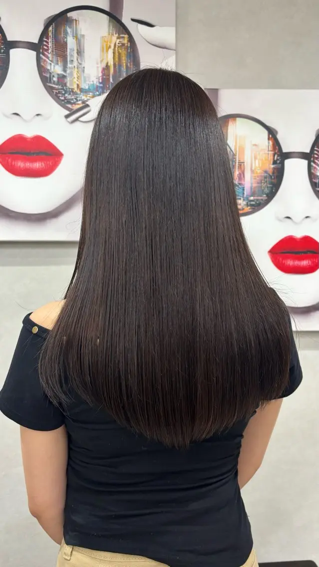 セミロング 岩田 紗莉捺のヘアスタイル