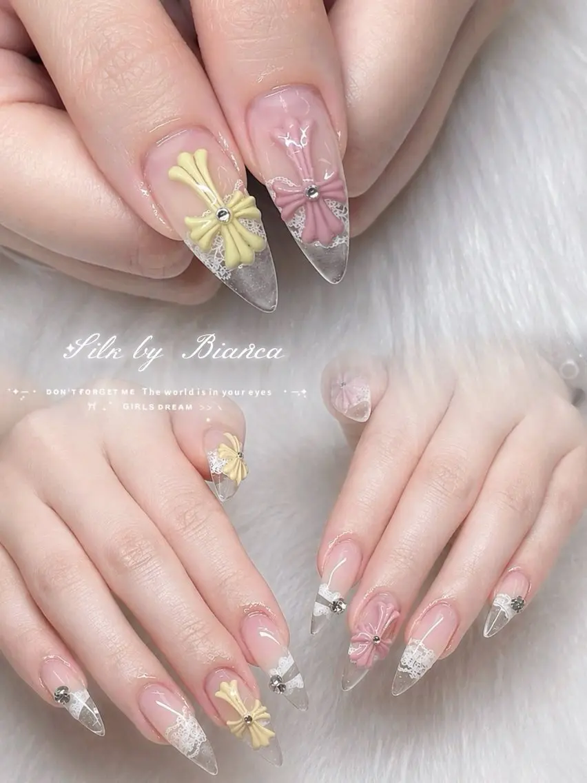 ネイル 𝐒𝐢𝐥𝐤 🎀𝐚𝐧𝐧𝐚のネイルデザイン
