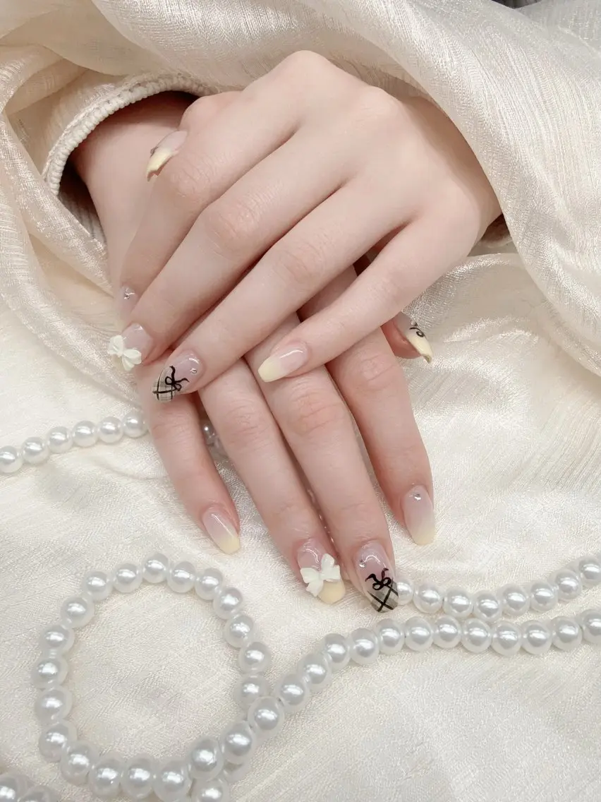 ネイル ハンドネイル 🦋Minmin nail salonのネイルデザイン