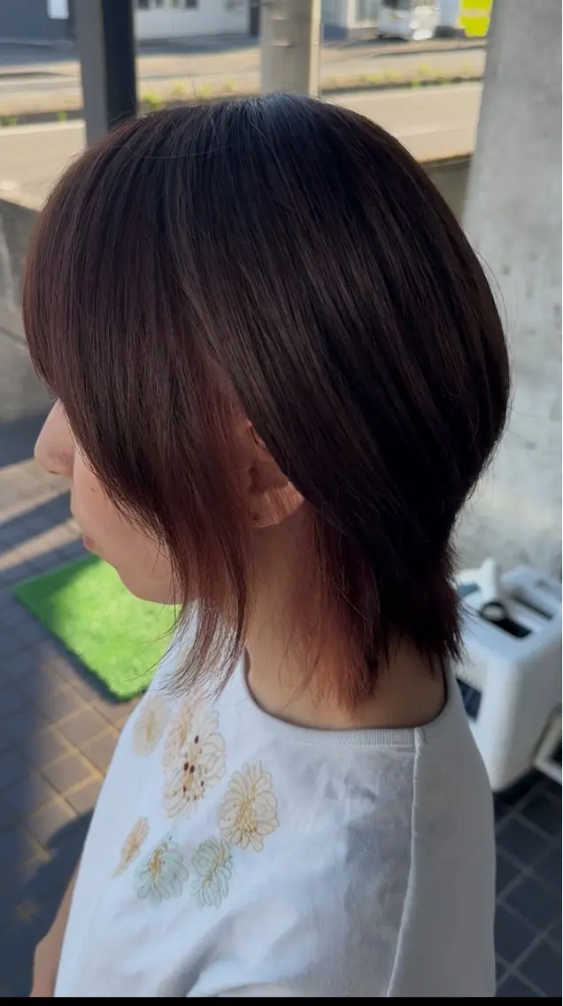 ショート カラー インナーカラー レイヤーカット ウルフカット ウルフレイヤー arika オケシ　リョウダイのヘアスタイル