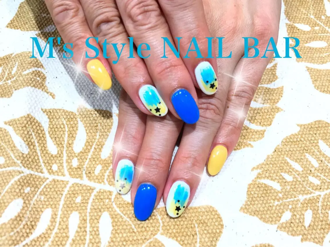 ミディアム ネイル ブルー 夏ネイル M's Style NAIL BARのネイルデザイン