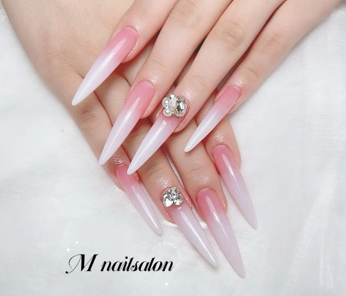 ネイル ハンドネイル M🌷nail 長さだし専門店のネイルデザイン