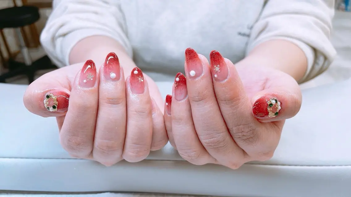 ネイル 💫🌸💕リサ nail ⭐️✨のネイルデザイン