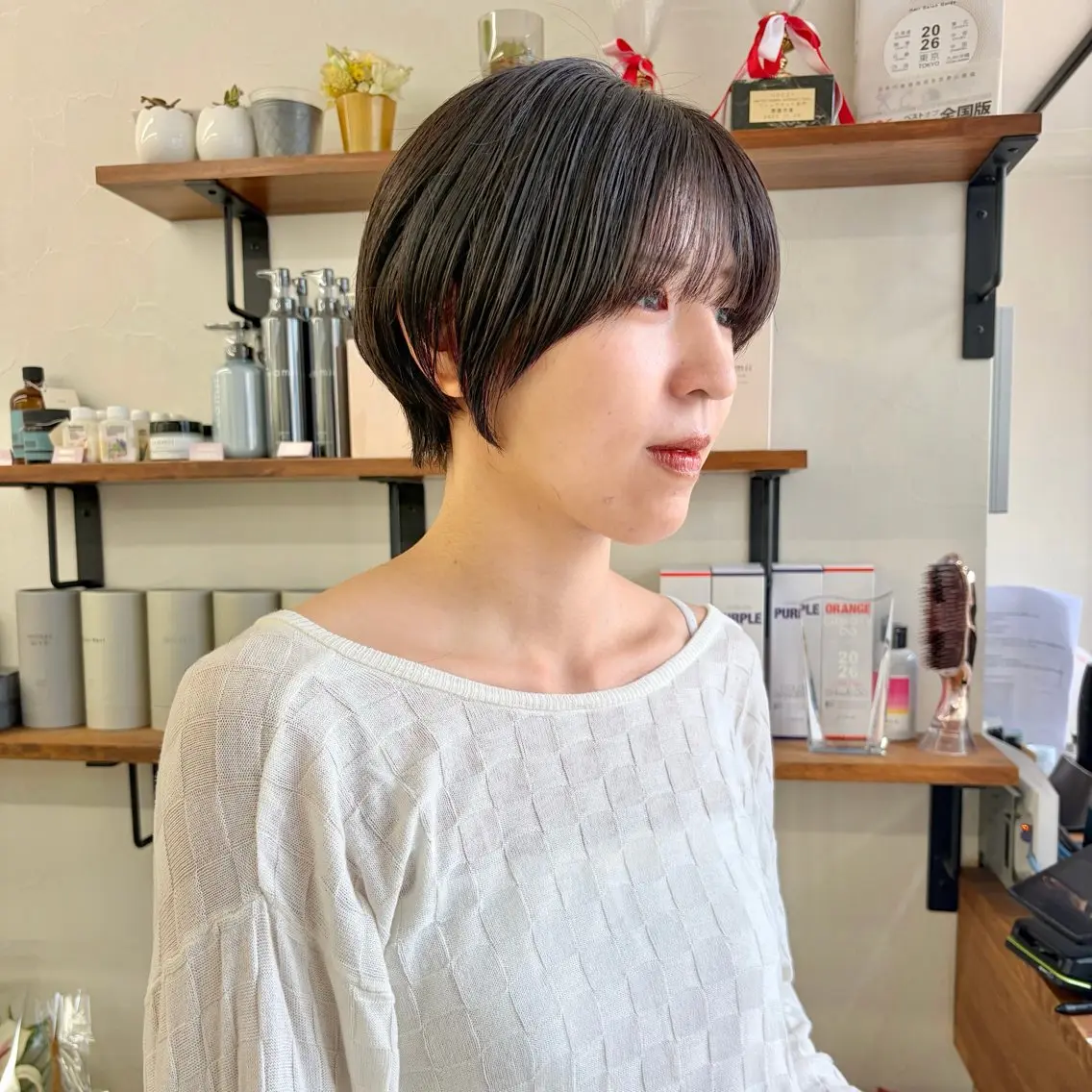 ショート カラー ブリーチ ブリーチなしカラー ボブ 髪質改善 レイヤーカット カット ヘアカラー トリートメント 初めてのショート お任せください✂️のヘアスタイル