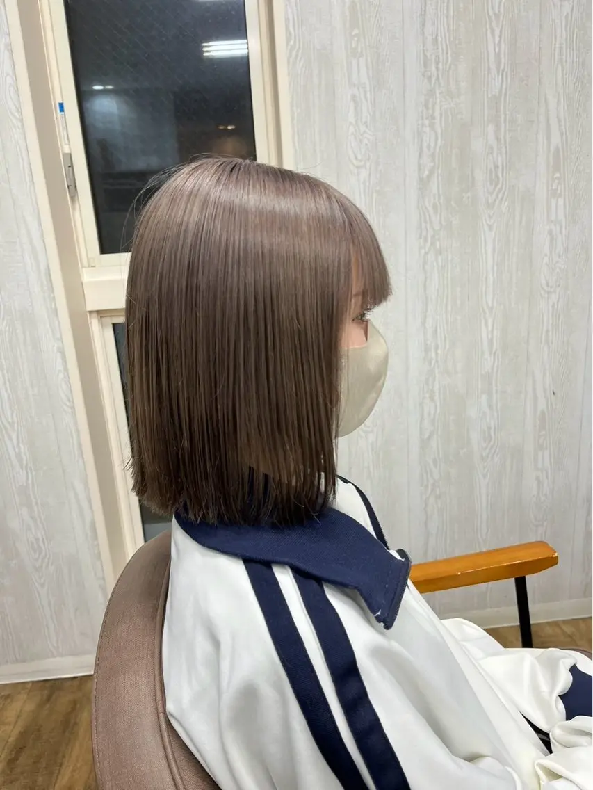 ショート カラー 篠崎 太希のヘアスタイル