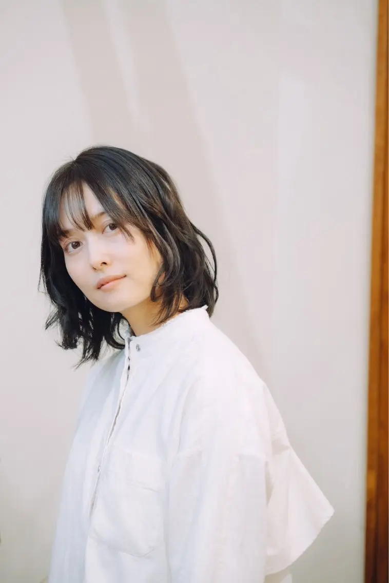 ミディアム beat 磯谷のヘアスタイル