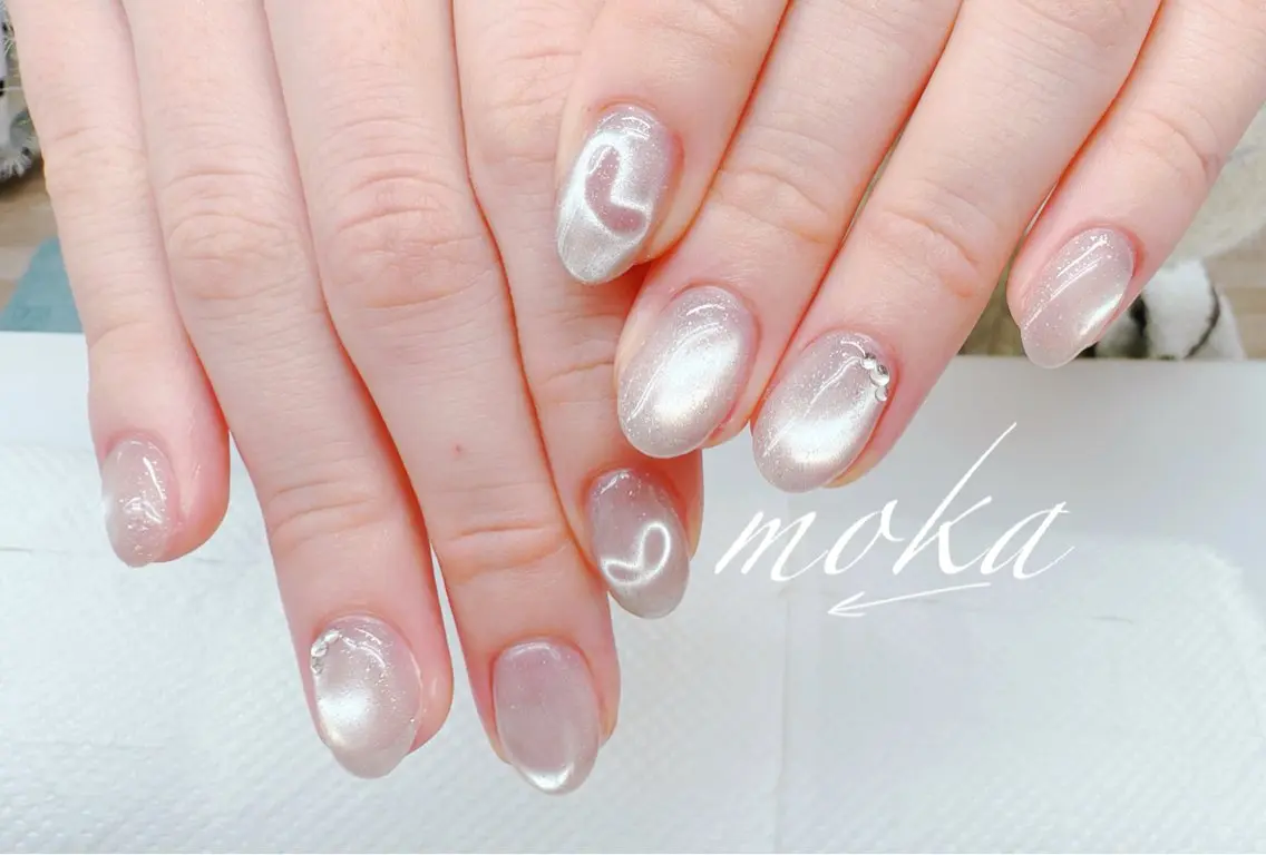 ネイル 胡蝶蘭レディースサロ ンNailMOKAのネイルデザイン