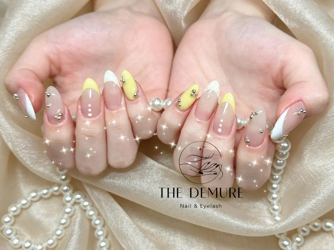 ネイル アートネイル 韓国ネイル マグネットネイル オフィスネイル スカルプネイル ハンドネイル ハンドケア NailDemure 【銀座店】のネイルデザイン