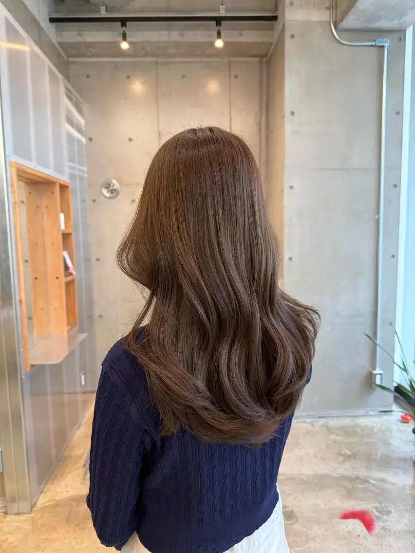 【ふと色を変えたくなる日は🌿】ケアカラー+シャンプー&ブロー付きの写真