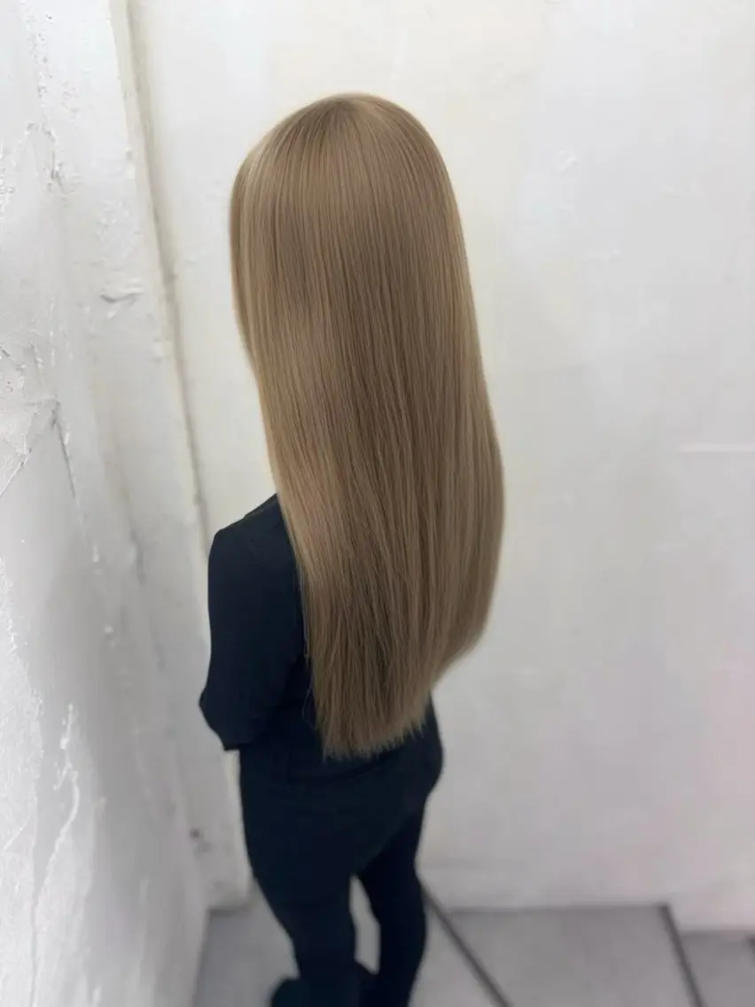 ロング カラー ベージュカラー ブロンド ブロンドベージュ ハイトーンカラー ヘアカラー トリートメント ベルグロー アルファのヘアスタイル