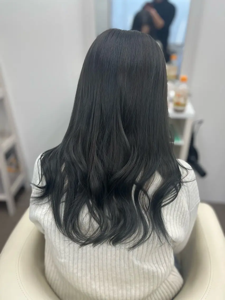 ロング カット ヘアカラー フジワラ ヤスのヘアスタイル