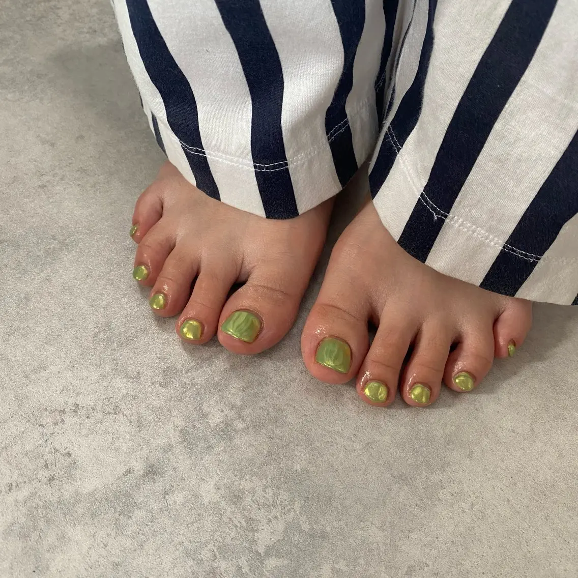 【オフなし】ノンサンディング🦩フットネイルの写真