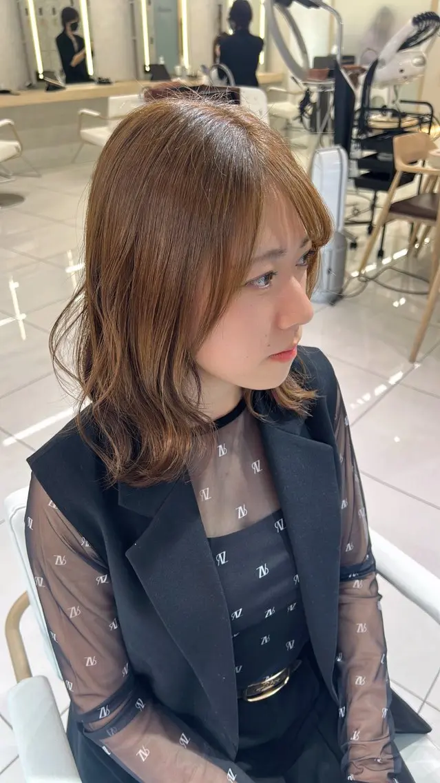 ミディアム カラー ヘアカラー 🫧透明感 × 艶髪カラー🫧このかのヘアスタイル