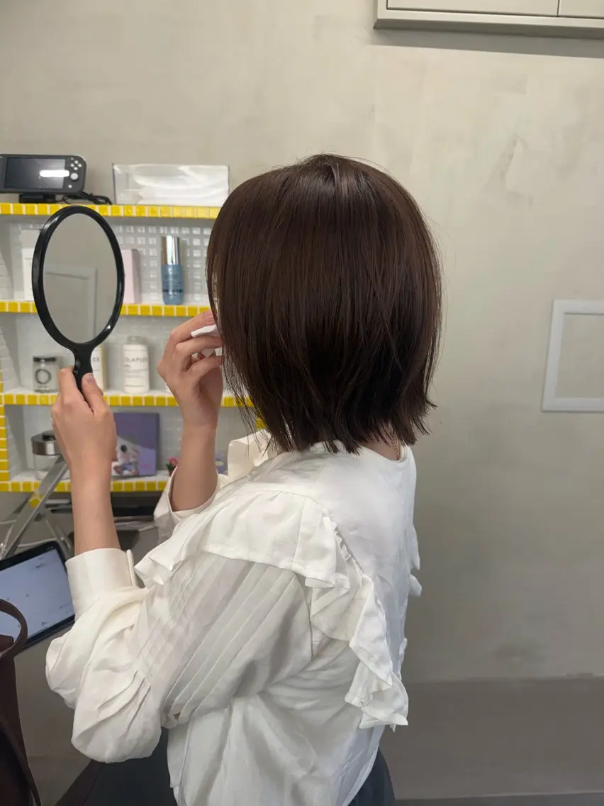ミディアム ミディアムレイヤー アッシュ ボブ 顔周りカット レイヤーカット カット ヘアカラー トリートメント 誰より丁寧なカット/ 小林輝/レイヤーのヘアスタイル
