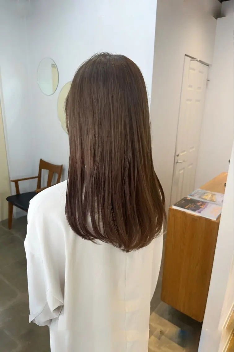 カラー ベージュカラー ヘーゼル ヘアカラー 都築 初果のヘアスタイル