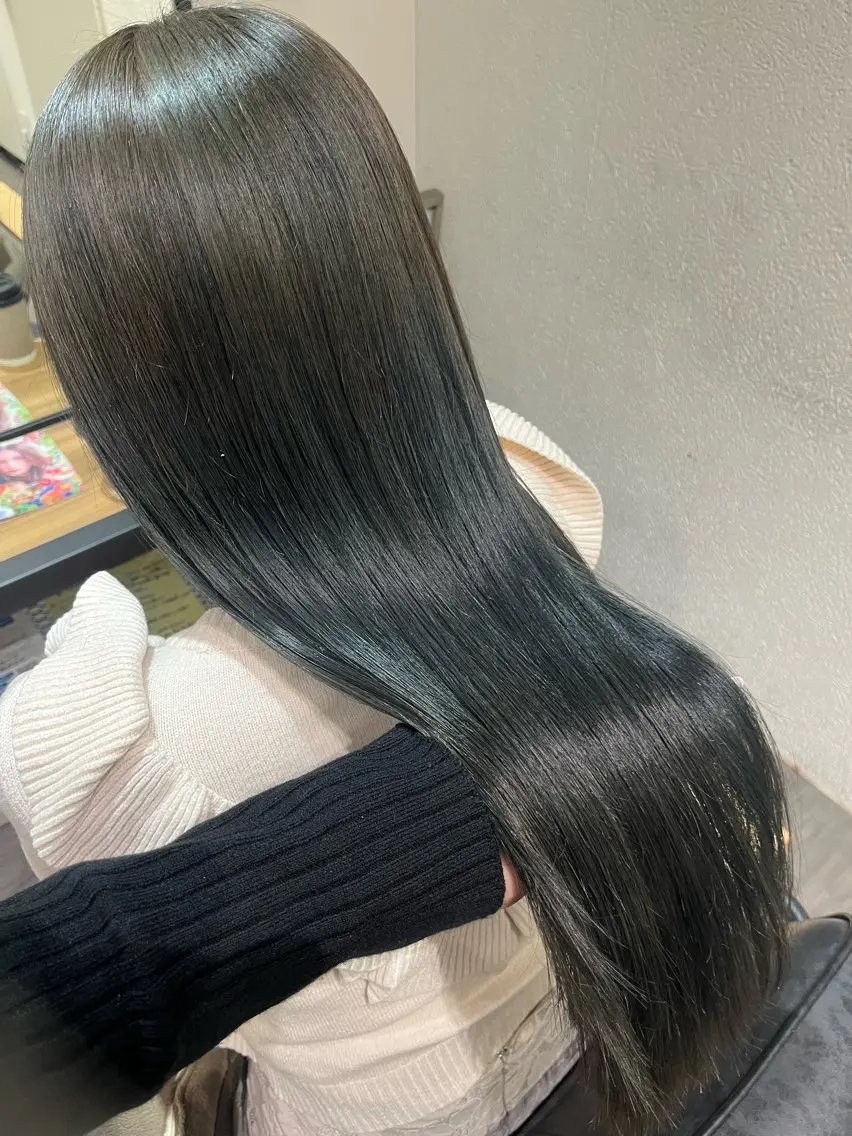 ロング カラー 黒髪 透明感カラー ナチュラルブラック cocotte 💟草間紫音💟のヘアスタイル