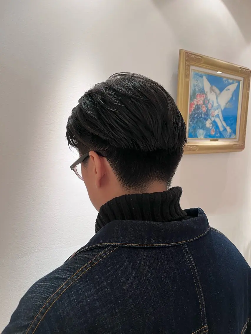 《U30限定》 🌿 𝙢𝙚𝙣'𝙨 𝙘𝙪𝙩（炭酸マーブ付き） 🕊️ 《練習モデル》(男性のみ)の写真