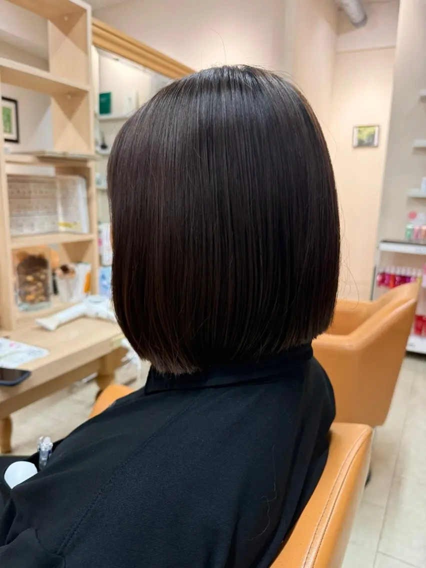ショート ボブ 🩶 AIRA / 透明感カラー 🩶のヘアスタイル