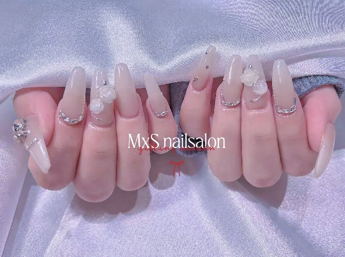 ネイル ハンドネイル ハンドケア MxS リィリィのネイルデザイン