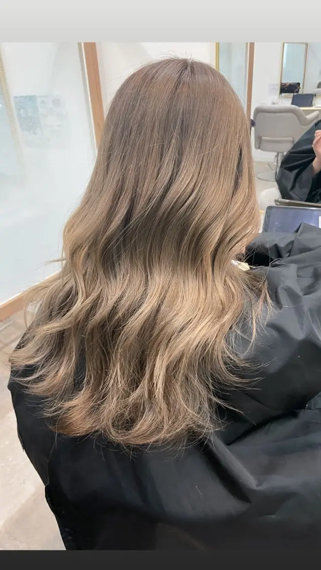カラー ベージュカラー ダブルカラー mignon あゆみのヘアスタイル