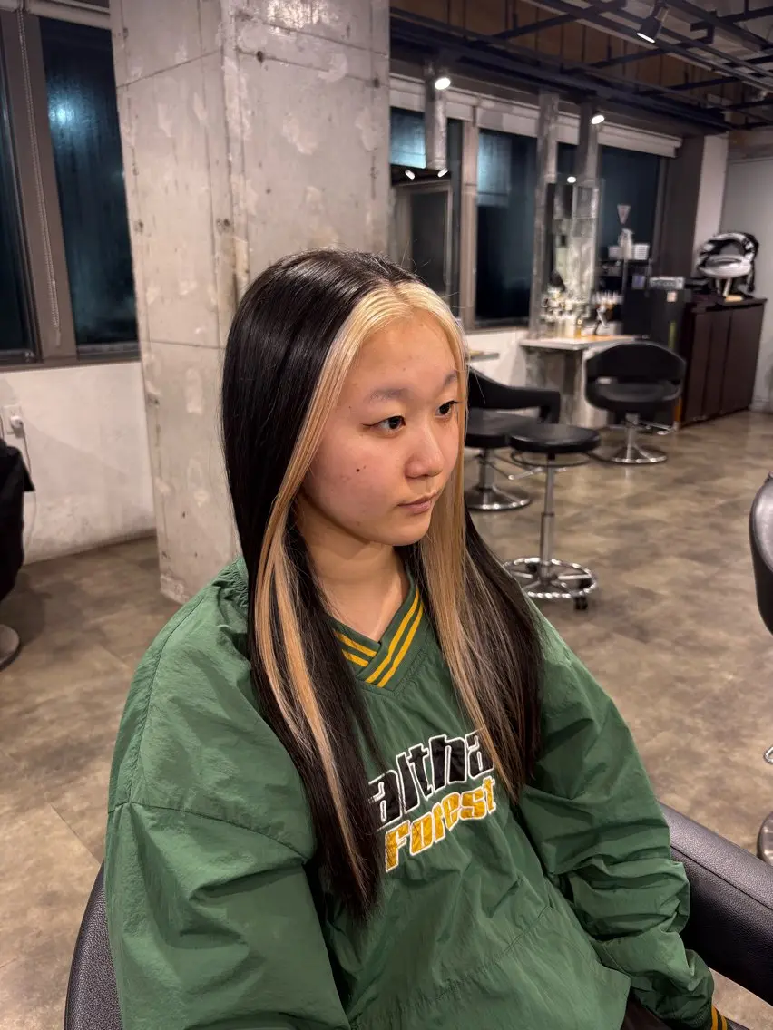 ロング カラー ヘアカラー ハイトーン 横浜💞ミオのヘアスタイル