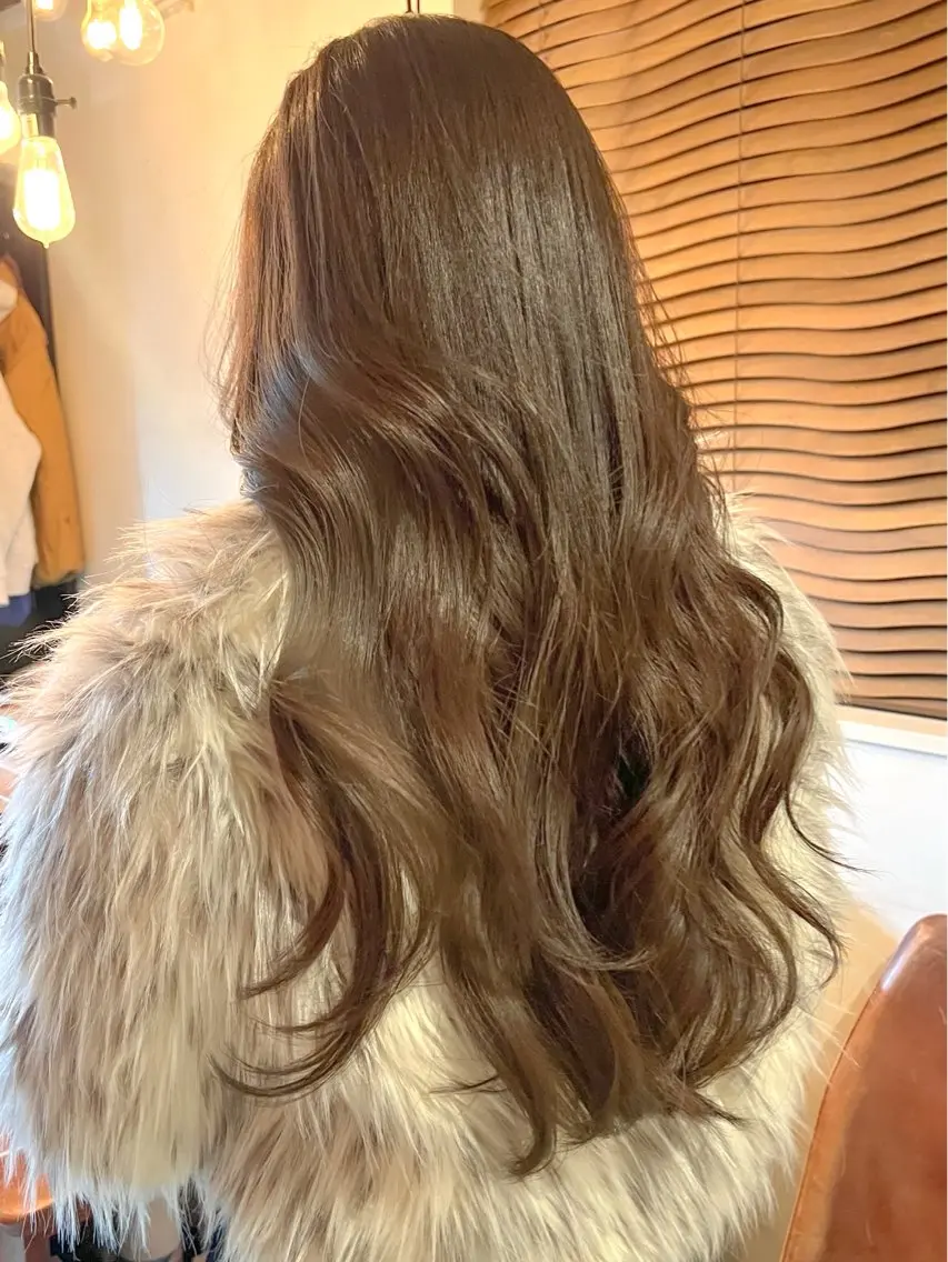 ロング カラー ブリーチ グレージュ ブリーチなしカラー オリーブグレージュ オリーブグレー カット ヘアカラー トリートメント REN/レイヤー✂️ ブリーチなしカラー✨のヘアスタイル