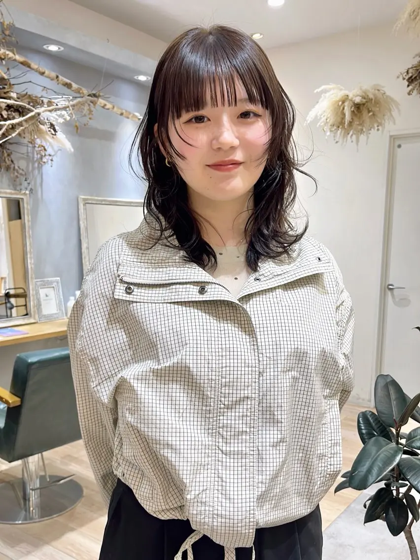 ミディアム カラー 吉原 由菜のヘアスタイル