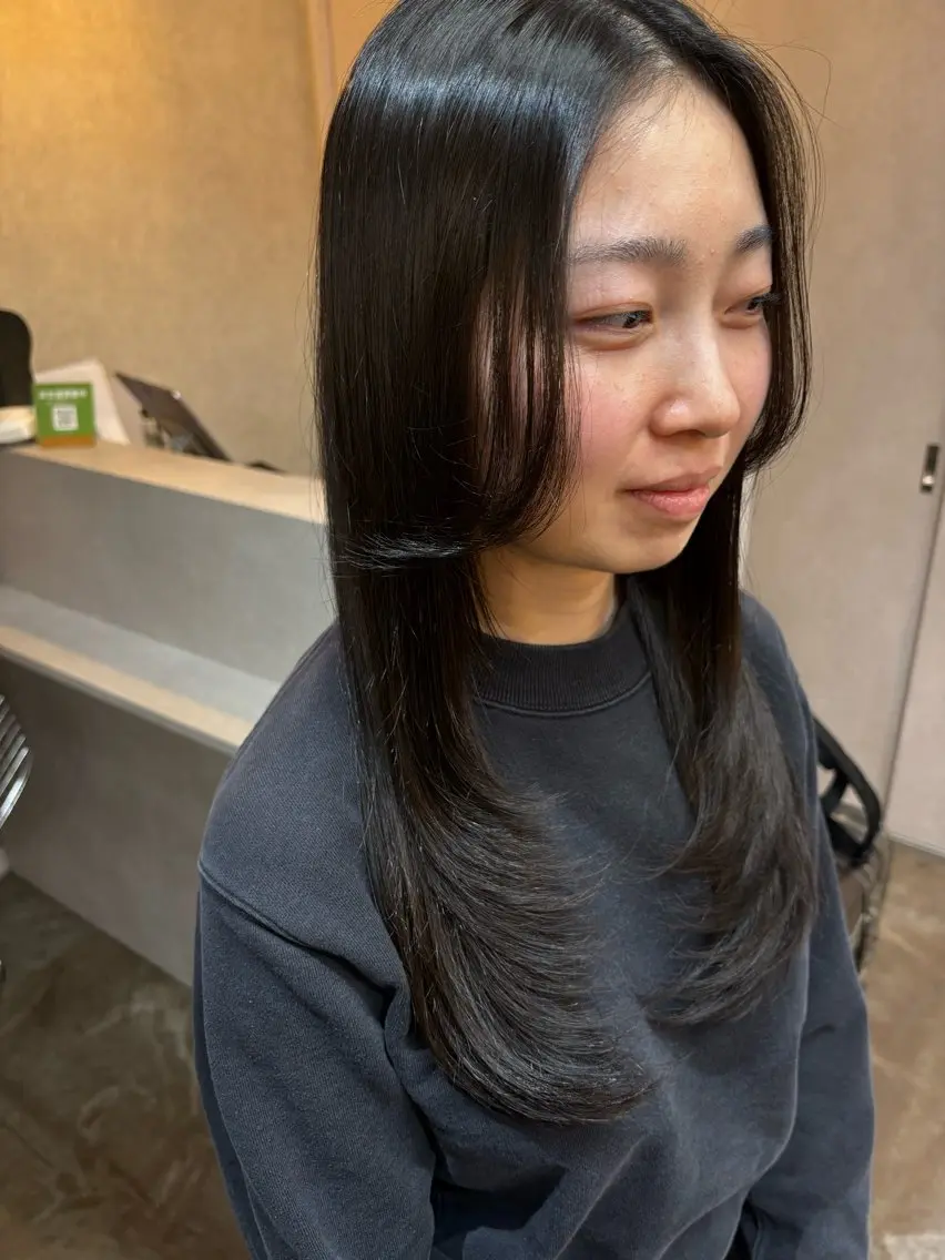 セミロング 💜髪質改善/ 艶カラー/ミナ🩷のヘアスタイル